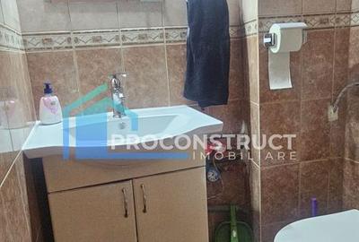 Apartament cu 5 camere în Aradului