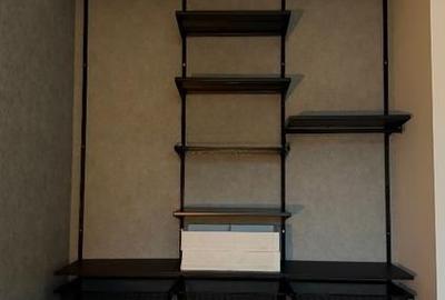Apartament cu 2 camere decomandat, mobilat în Regie