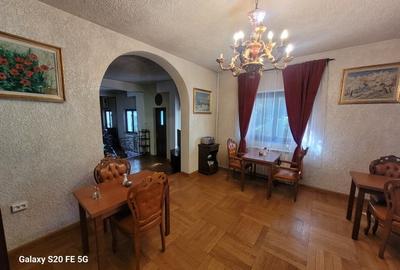 Casă cu 7 camere cu Canalizare în Calea Moroieni - 6