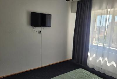 Apartament cu 4 camere decomandat în Central - 1
