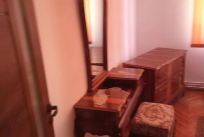 Apartament cu 2 camere semidecomandat în Podgoria