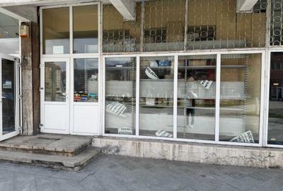 Spațiu comercial, de 92 mp, în Petros - 4