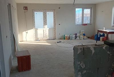 Casă cu 3 camere în Tudor Vladimirescu - 2