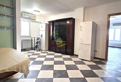 Apartament cu 3 camere semidecomandat, mobilat în Calea Călărașilor - 3