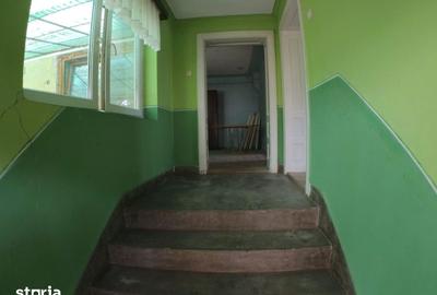 Casă cu 3 camere cu Teren 1350 Mp în Central - 9
