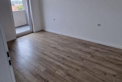 Apartament cu 2 camere decomandat în Ciupercenii Noi - 3