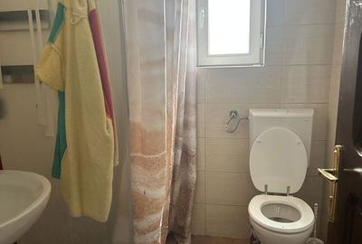 Casă cu 5 camere decomandat cu Teren 400 Mp în Bănești - 1