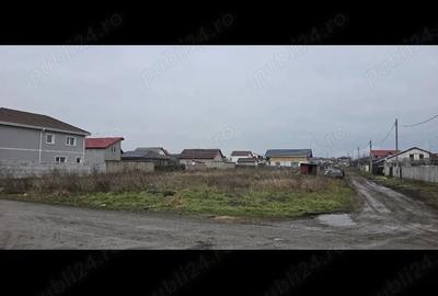 Teren de 2044 mp, în Central