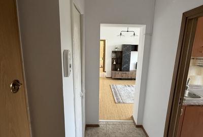 Apartament cu 2 camere semidecomandat în Dacia