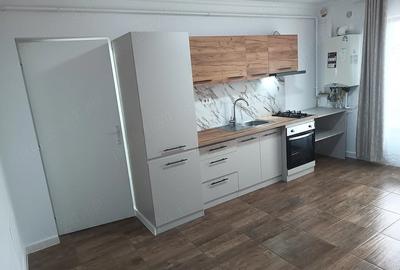 Apartament cu 2 camere decomandat în Central - 2