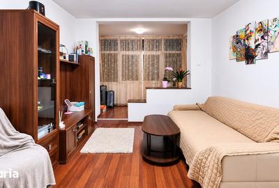 Apartament cu 2 camere semidecomandat în Podul de Piatră