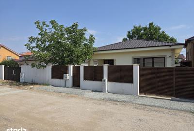 Casă cu 3 camere cu Teren 250 Mp în Central - 10