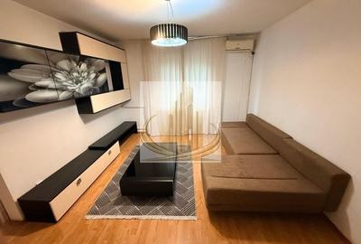 Apartament cu 3 camere semidecomandat, mobilat în Sălaj