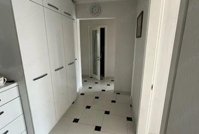Apartament cu 3 camere decomandat în Favorit - 4