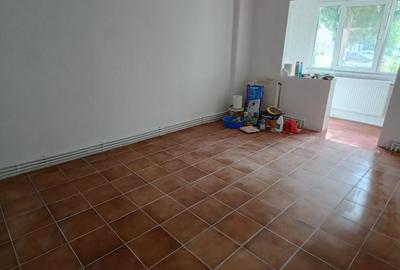 Apartament cu 2 camere decomandat în Vărsătura - 7