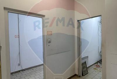 Spațiu comercial, de 58 mp, în Posta - 11