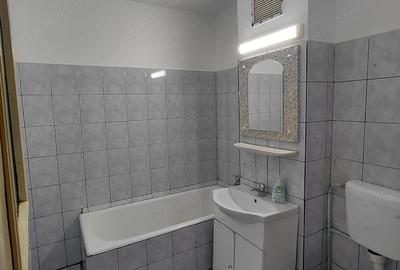 Apartament cu 2 camere decomandat în Trivale - 4
