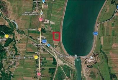 Teren de 27000 mp, în Central