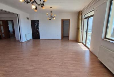 Apartament cu 4 camere decomandat în Domenii - 2
