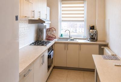 Apartament cu 2 camere decomandat în Tractorul - 3