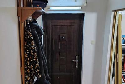 Apartament cu 2 camere semidecomandat în Petros
