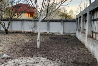 Casă cu 11 camere cu Canalizare în Brănești - 43