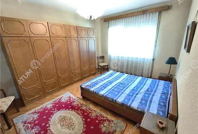 Apartament cu 3 camere decomandat, mobilat în Sub Arini - 5