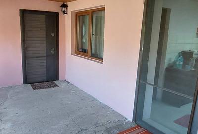 Casă cu 2 camere cu Teren 1400 Mp în Central - 4