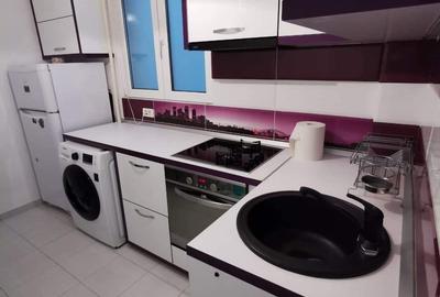 Apartament cu 2 camere decomandat în Centrul Civic