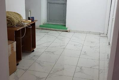Spațiu comercial, de 56 mp, în Central