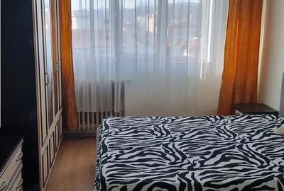 Apartament cu 2 camere decomandat în Ostroveni