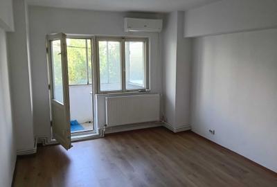 Apartament cu 2 camere semidecomandat în Sebastian