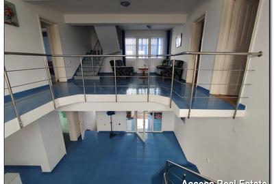 Casă cu 10 camere cu Canalizare în Sud - 2