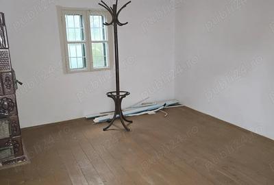 Casă cu 2 camere cu Teren 650 Mp în Central - 2