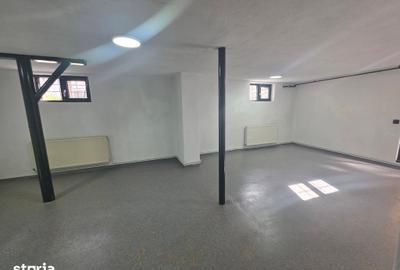 Apartament cu 2 camere semidecomandat în Tractorul - 2