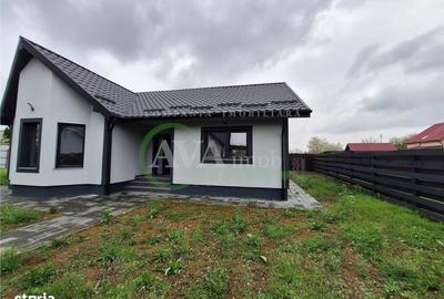 Casă cu 3 camere în Letea Veche - 1