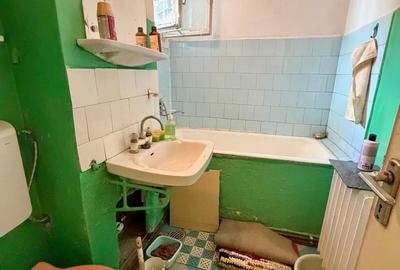 Apartament cu 4 camere în Podu Roș