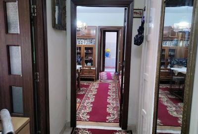 Apartament cu 3 camere semidecomandat în Calea Severinului - 1