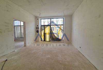 Spațiu comercial, de 30 mp, în P-ța Maria