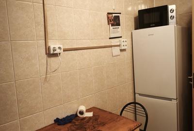Apartament cu 2 camere semidecomandat în Calea București - 1