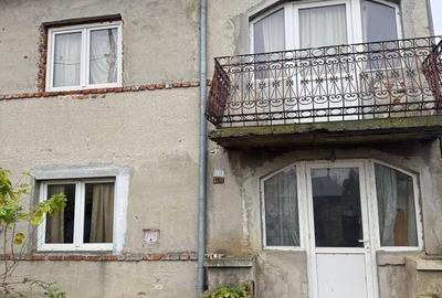 Casă cu 6 camere cu Teren 680 Mp în Domnești