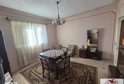 Casă cu 3 camere cu Teren 449 Mp în Teiu - 10