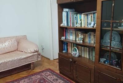 Apartament cu 3 camere semidecomandat în Central - 5