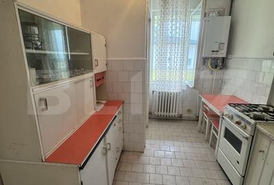 Apartament cu 2 camere decomandat, mobilat în Jibou