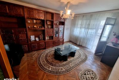 Apartament cu 3 camere decomandat în Ultracentral