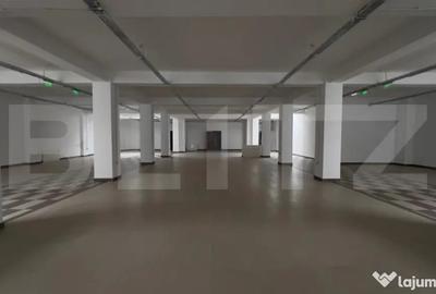 Spațiu comercial, de 850 mp, în Central - 1