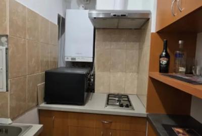 Apartament cu 2 camere semidecomandat în Romană
