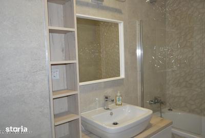 Apartament cu 3 camere, mobilat în Central - 1