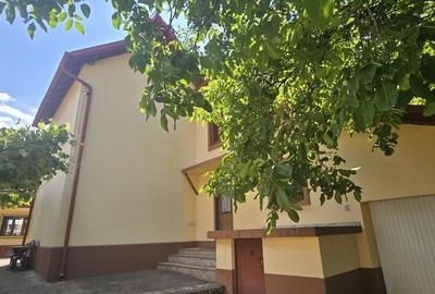 Casă cu 3 camere în Central
