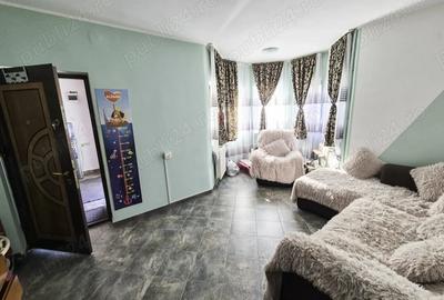 Casă cu 6 camere cu Teren 585 Mp în Geamăna